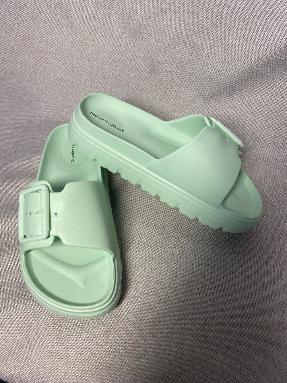 T Mint Green Buckle Slide Sandals for Women. Size 6 New.